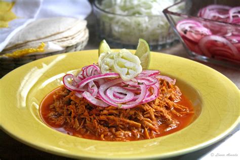  Cochinita Pibil、 Yucatanのスパイシーでジューシーな伝統料理！